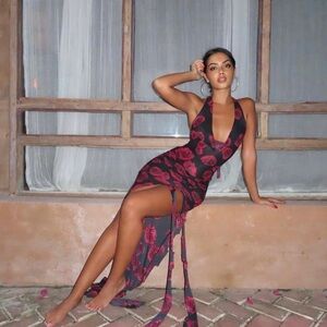 Indah Jlo gown in red roses 🌹